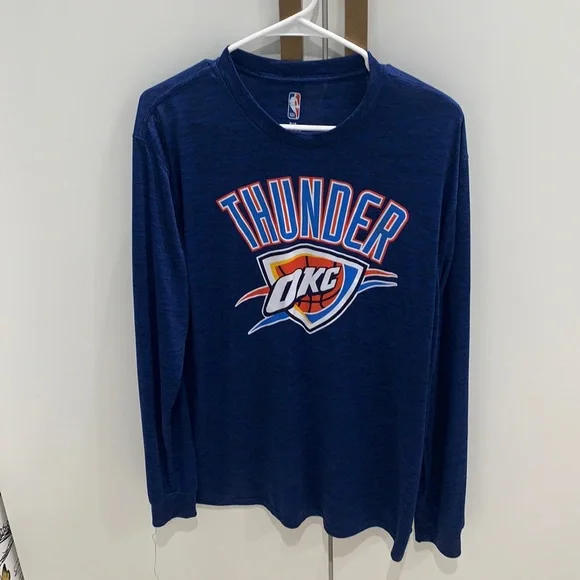 OKC Thunder-NBA brand-long sleeved shirt-size large - Picture 1 of 3